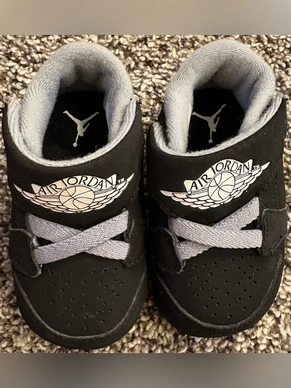 Nike Air Jordan Soft-Sole Infant Crib Shoes (Black/Gray)